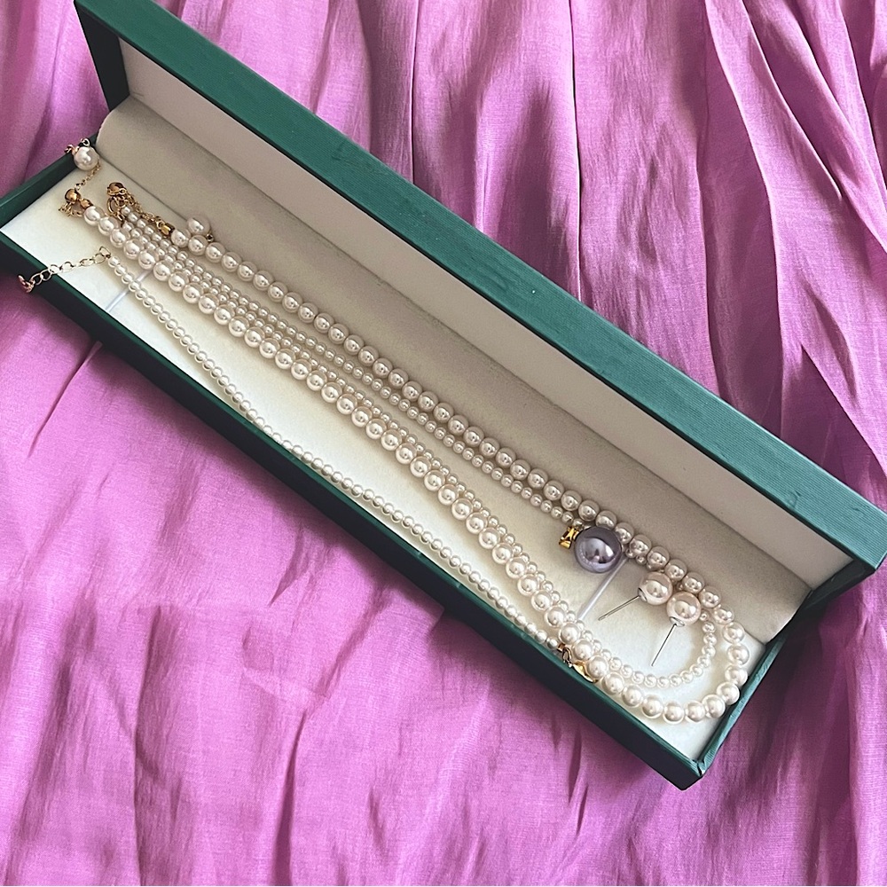 Shell Pearl necklace, earrings, bracelet 5 piece set
